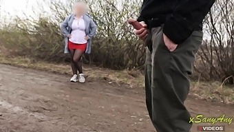 Amateur Voyeur Captures Mature Woman'S Reaction To Public Exposure