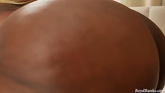 Voluptuous Ebony Woman Enjoys Bbc Penetration