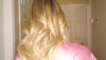Sensual Solo Session With A Stunning Female
