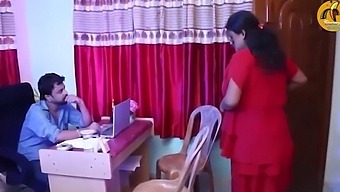 Busty Indian Housewife Gets Fucked By Doctor In Clinic
