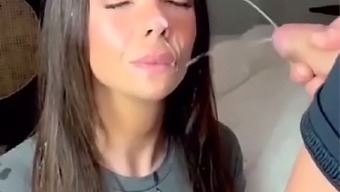 Young Amateurs Giving Blow Jobs And Getting Facial Cumshot In This Compilation