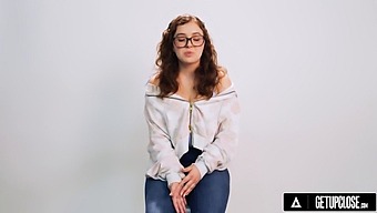 Leana Lovings In Action: A Solo Female Masturbation Scene Featuring A Curvy Beauty